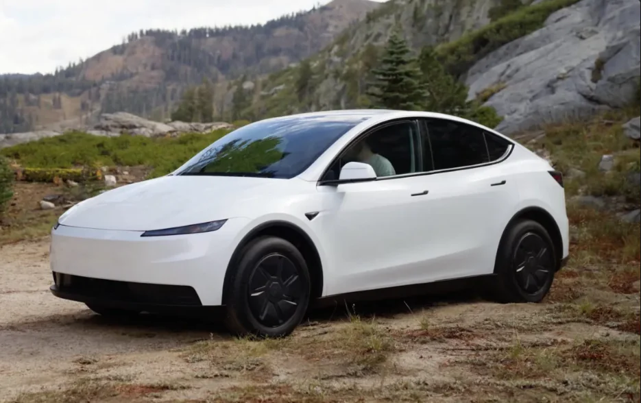 Tesla Y Juniper ile Standart Y Arasındaki Fark Nedir