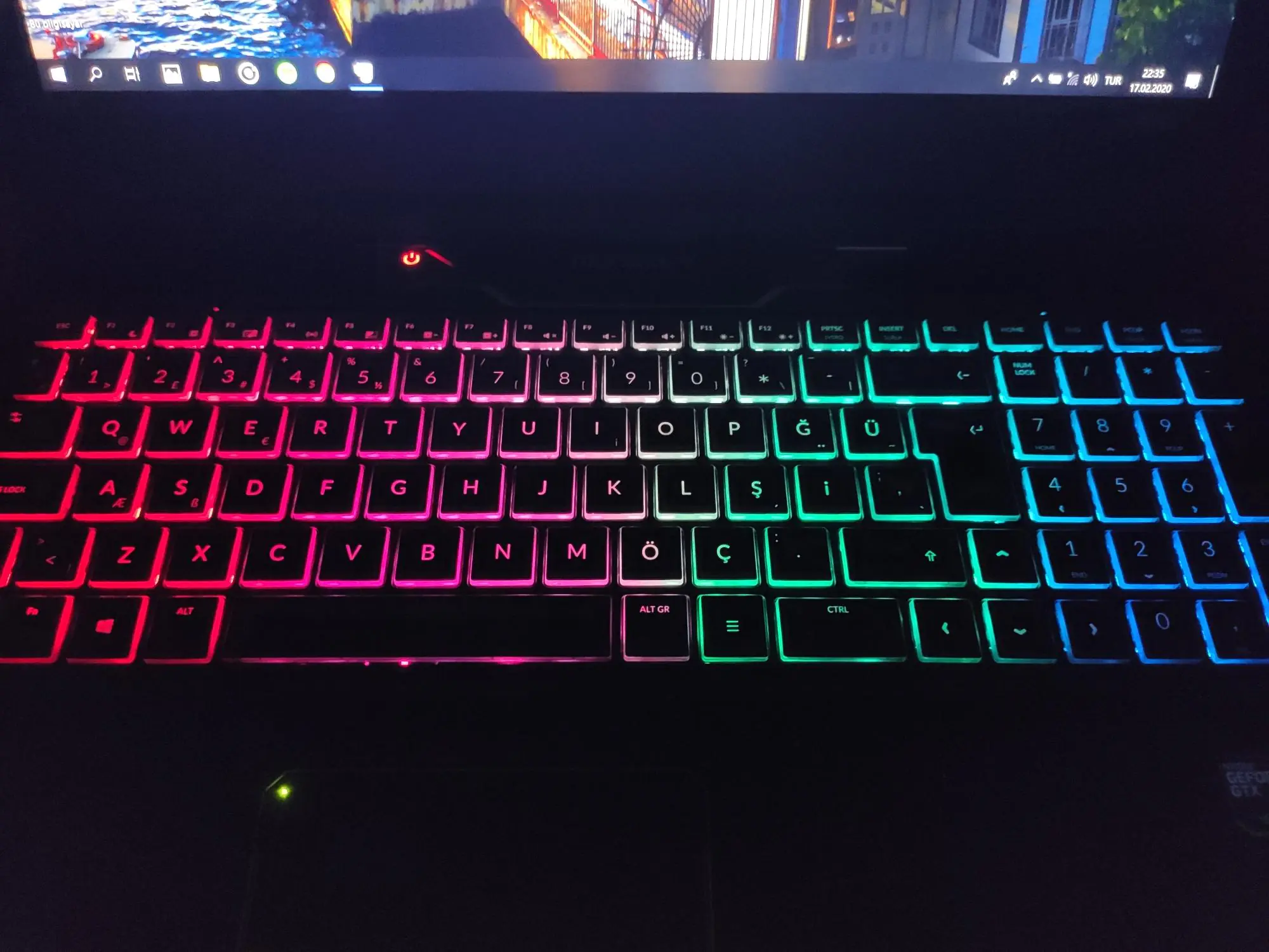 Monster Notebook Klavye RGB Ayarı Nasıl Yapılır