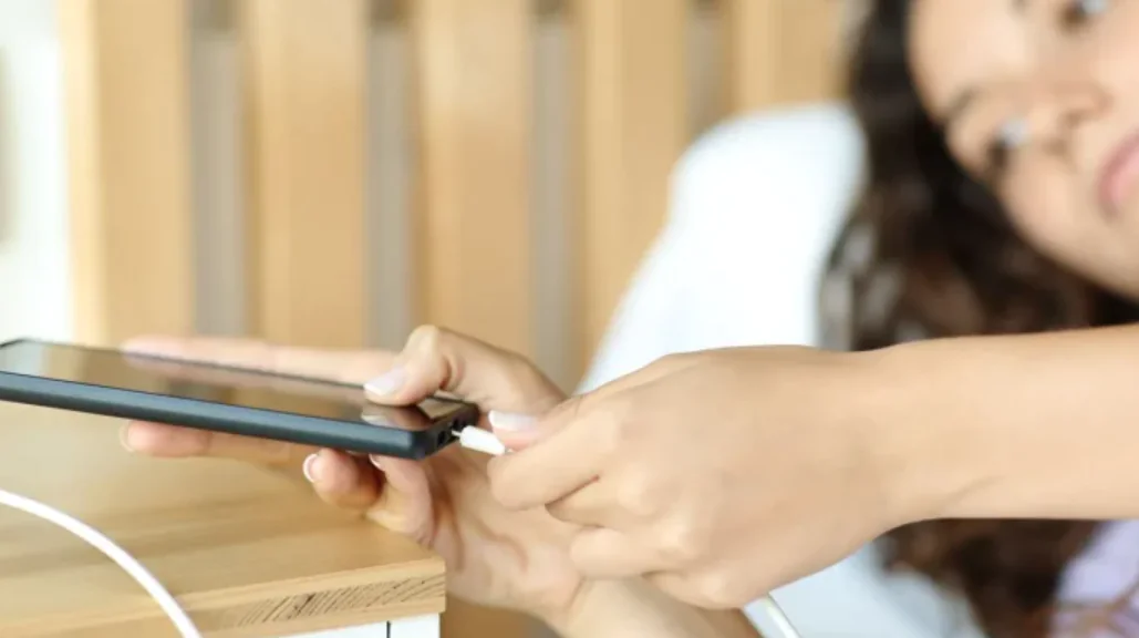 iPhone 15 Pil Döngüsü Sayısı