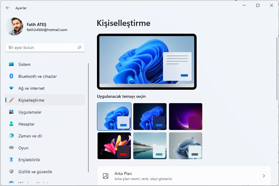 Windows 11'de Tema Değiştirme ve Özelleştirme
