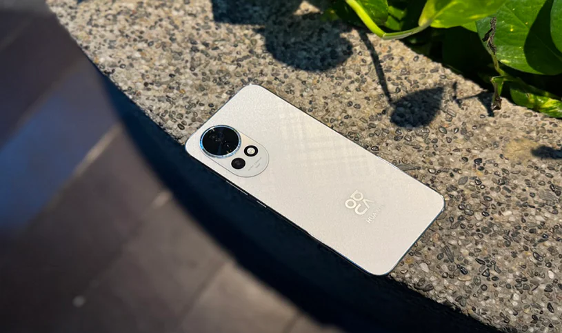 Huawei Nova 13