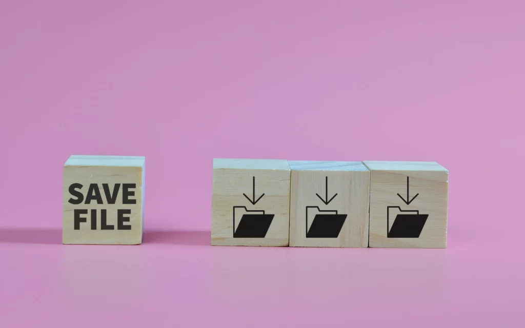 Mutlu bir kullanıcı, temiz bir Instagram akışı.