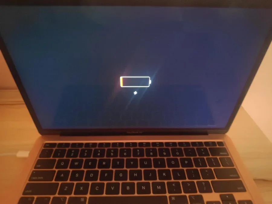 M1 Air MacBook Ekran Açılmıyor Sorunu