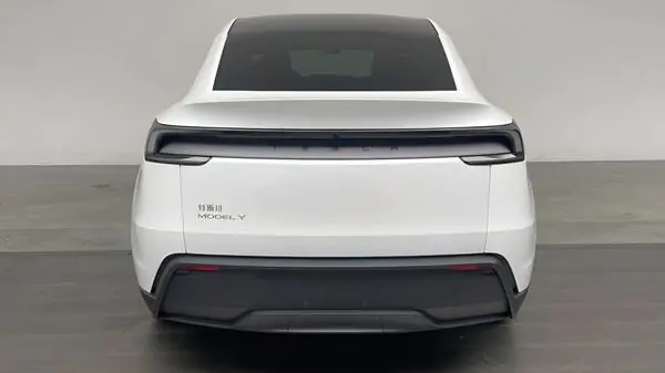 Tesla Y Juniper ile Standart Y Arasındaki Fark Nedir