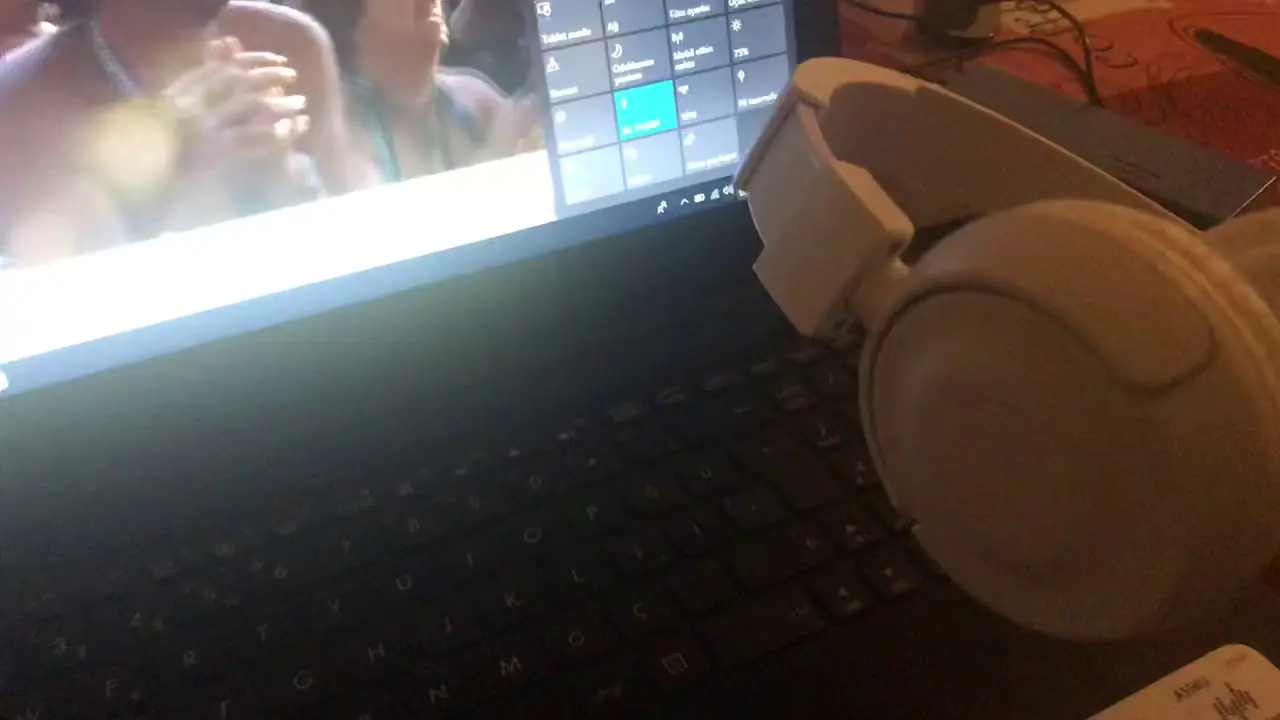 Bilgisayar kulaklığı görmüyor