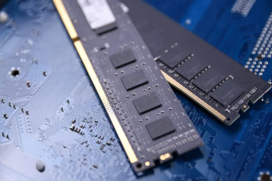 1. ve 3. RAM slotlarının çalışmadığı sorununu gösteren bir görsel.