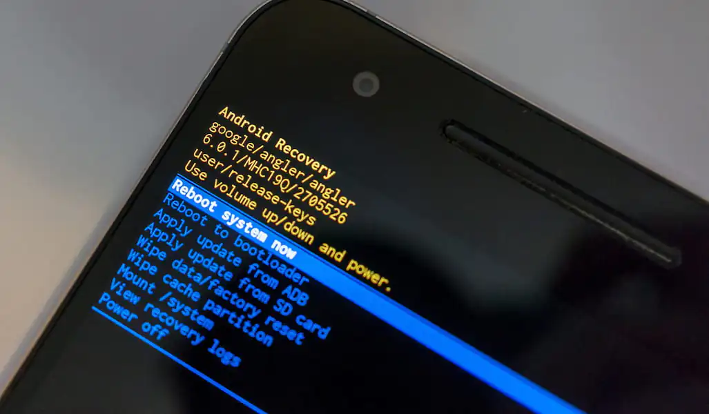 CyanogenMod geri yükleme işleminin adımlarını gösteren bir görsel.