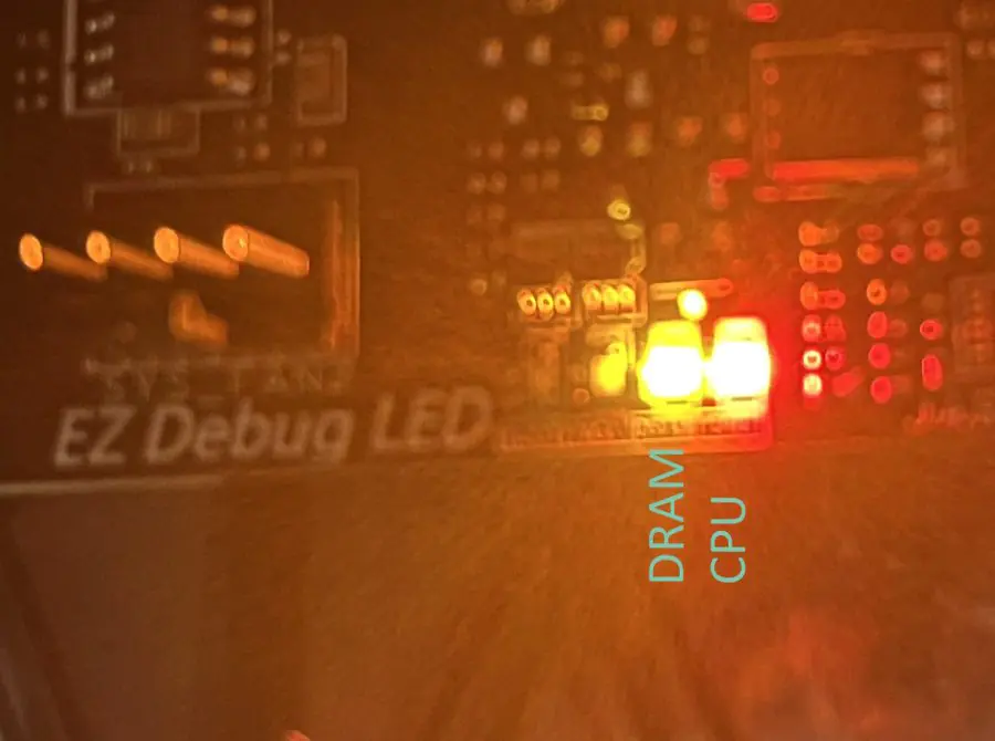 EZ Debug LED DRAM hatasını gösteren görsel, bu hatanın ne olduğunu ve olası çözüm yollarını açıklıyor.