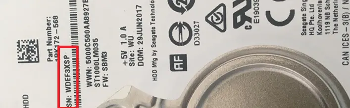 HDD seri numarası değiştirme işlemi için farklı yazılım araçlarını gösteren bir ekran görüntüsü