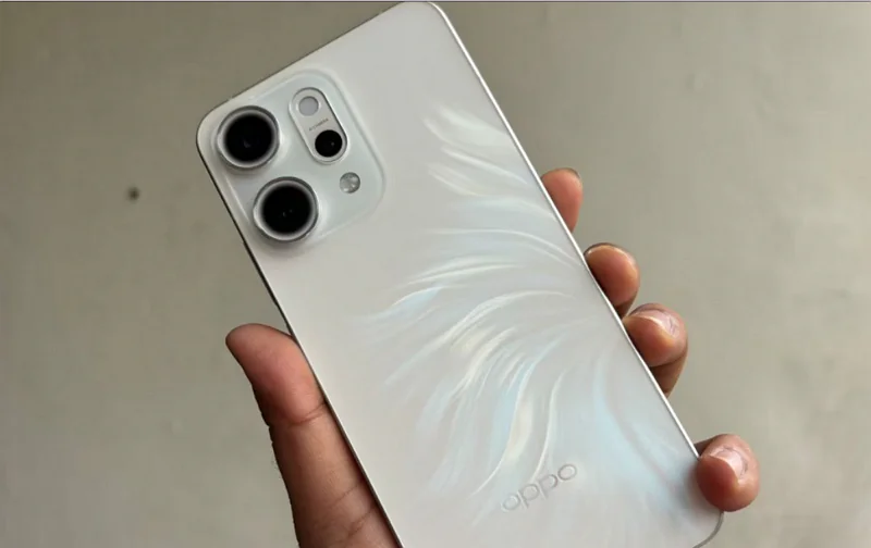 Oppo Reno 15 ve Reno 15 Pro tanıtıldı