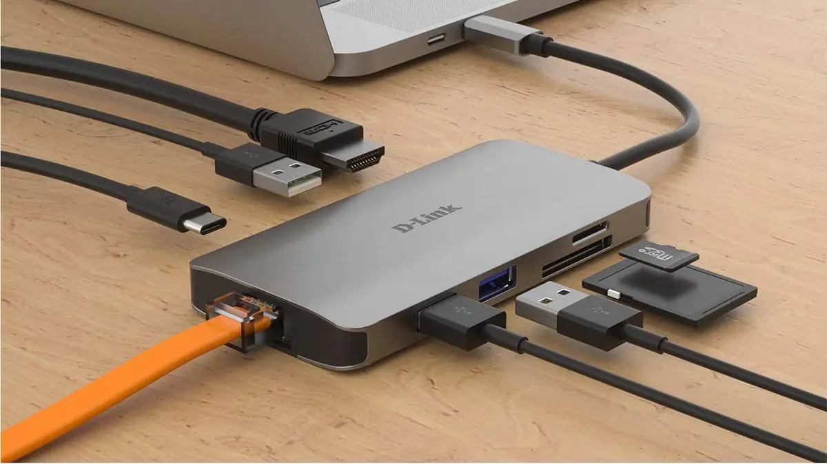 USB 2.0 çoğaltıcının avantajlarını açıklayan bir infografik.