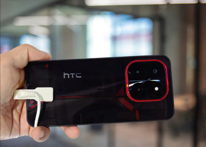 HTC Wildfire Tasarım ve Ekran Özellikleri