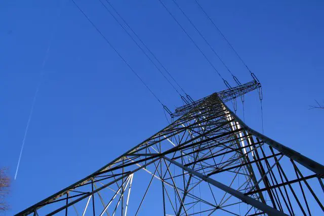 Güç Dalgalanmaları Bilgisayarınıza Nasıl Zarar Verebilir