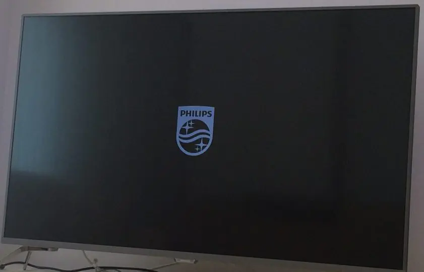 TV Açılıyor Ama Logoda Takılı Kalıyor sorunun çözüm adımları nelerdir